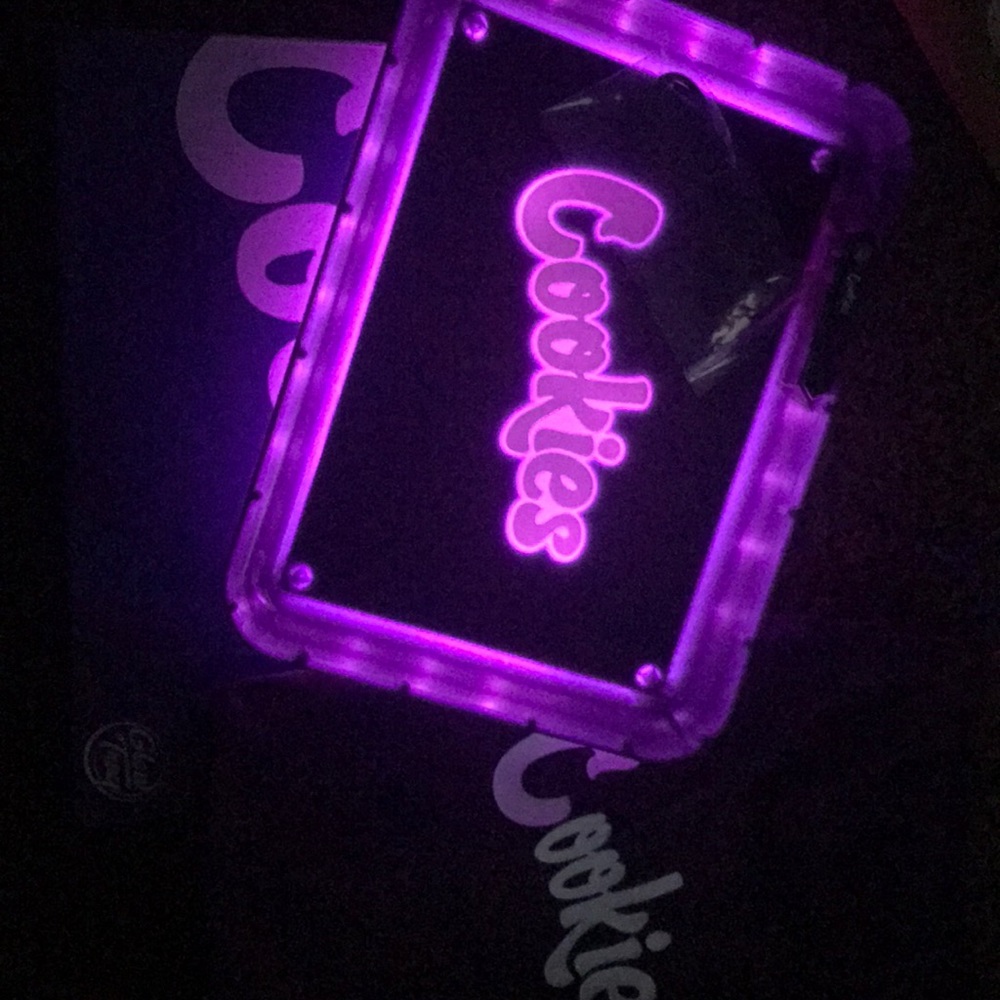 Cookies  Rechargeable Glow Trays (Authentic) - Picture 3 of 4